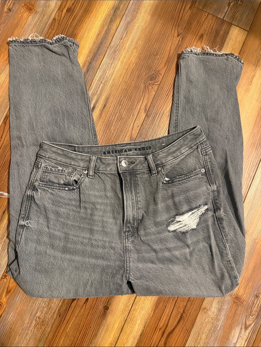 American Eagle Outfitters Women's Gray Distressed Skinny Jeans